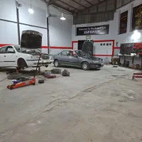 کلینیک خودرو اصفهانی ها(مکانیکی و باز سازی )|خدمات موتور و ماشین|آمل, |دیوار