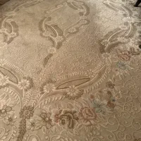 فرش گل برجسته و بسیار تمیز و نرم و لطیف