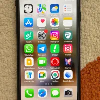 گوشیse2020کاملا سالم