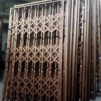 درب آکاردئون رنگ کوره ای