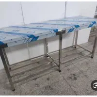 یک عدد میز ۶ پایه - یک وان خمیر گیر دوگسیه