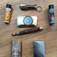 فندک zippo و تعدادی فندک