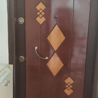 درب ورودی واحد|مصالح و تجهیزات ساختمان|رشت, چمارسرا|دیوار