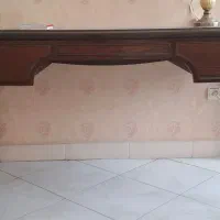 میز نئوکلاسیک