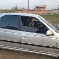 با سلام سمند سفید مدل ۸۷ تو کرم چرم کارخانه