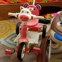 سه چرخه دوچرخه روروک|اسباب‌بازی بچه|بروجرد, |دیوار