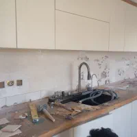 تاسیسات،لوله کشی،رفع نم حمام توالت،تخریب،بازسازی|خدمات پیشه و مهارت|اندیشه, اندیشه فاز ۱|دیوار