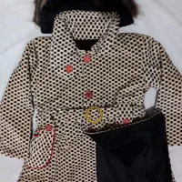 کابشن و سیوشرت|لباس|مشکیندشت, |دیوار