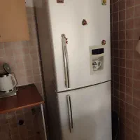 یخچال کاملا سالم و حراج لوازم چوبی