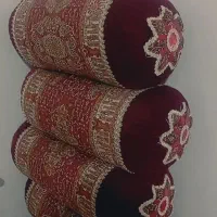 ۱۲ بالشت پری سنتی ترمه ی طرح بته جقه قرمز کارکرده