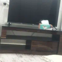 میز تلوزیون شیشه ای