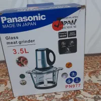 تعدادی لوازم اشپزخانه همه نو هستن
