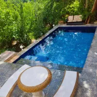 اجاره ویلا در باغبهادران باغ بهادران باغبادران|اجارهٔ کوتاه‌مدت ویلا و باغ|اصفهان, باغ دریاچه|دیوار