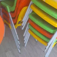 میز و صندلی کافه و بستنی