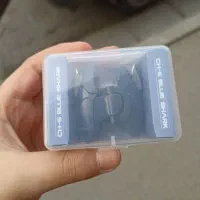 یک عدد انگشتی و یک عدد دسته بازی کالاف