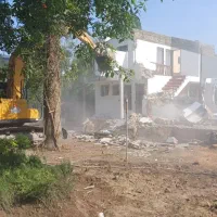 تخریب ساختمان . تخریب ویلا . گودبرداری . خاکبرداری
