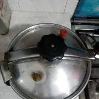 زود پز هشت نفره پنج و نیم لیتر