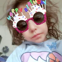 مقداری لباس همه مدل و همه رقم