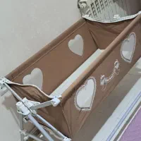 گهواره و قنداق سوئیسی