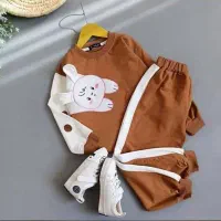 نیاز به فروشنده خانم پوشاک بچه گانه