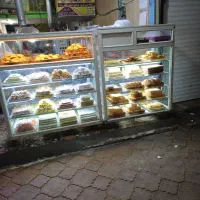 کارگر کلوچه پزی