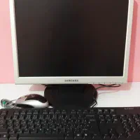 مانیتور سامسونگ ۱۷ اینچ و کیبورد