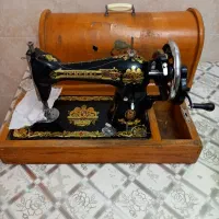 چرخ خیاطی دوشیرنشان قدیمی