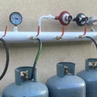 گازکش.جوشکار لوله کش گاز