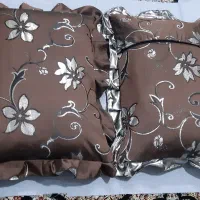 روبالشتی ساتین دورچین دار