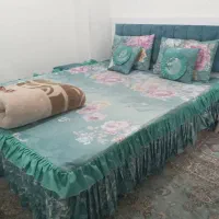 تخت خواب دو نفره شیک و تمیز|تخت و سرویس خواب|باقرشهر, |دیوار