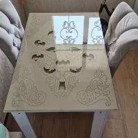 ۴عددصندلی و میزناهار خوری