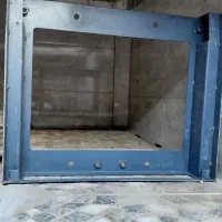 میز اهنی
