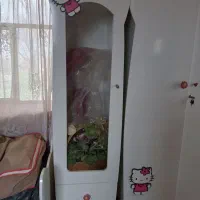 کمد ویترین. باتخت خواب بچه