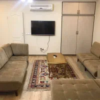 یک خانم مجرد جهت امور منزل