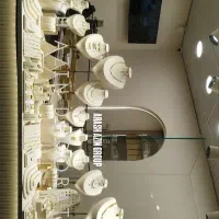 دکور ویترین طلافروشی/مانکن طلا/ استند طلا جواهرات