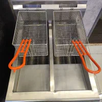 سرخ کن روماک|کافیشاپ و رستوران|قم, تولید دارو و یخچال|دیوار