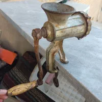 چرخ گوشت قدیمی|کلکسیون اشیاء عتیقه|اهواز, پردیس|دیوار