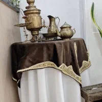 میز خاطره با ساتن رنگ کرم