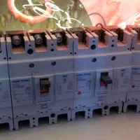 کلید اتوماتیک 200 آمپر پارس فنل