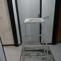 چهار پایه آهنی