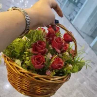 دسته گل و حلقه گل مصنوعی|گل مصنوعی|شیراز, قدوسی غربی|دیوار