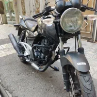 پالس ۱۸۰ مدل ۹۰ تمیز و سرحال