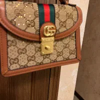 کیف برند گوچی و لویس ویتون خریداری شده از دبی|کیف، کفش، کمربند|تهران, ولنجک|دیوار
