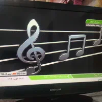 تلویزیون سالم مارک سامسونگ ۳۲اینچ به همراه میز