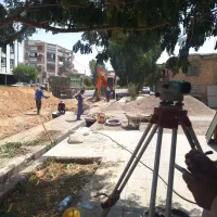 بیل میکانیکی تخریب و خاکبرداری لوله گذاری زیرسازی|خدمات پیشه و مهارت|شیراز, ارم|دیوار