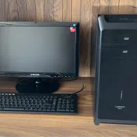 کیس و مانیتور با تمام متعلقات