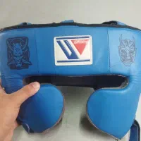 کلاه بوکس چرم گونه دار