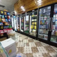 فروشنده خانم یا اقا مارکت الله آباد عصر