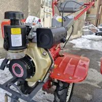 تیلر   برای خاک ورزی در زمین