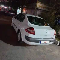 رنو مگان ۲۰۰۰ اتومات ۹۱|خودرو سواری و وانت|تهران, یافت آباد جنوبی|دیوار